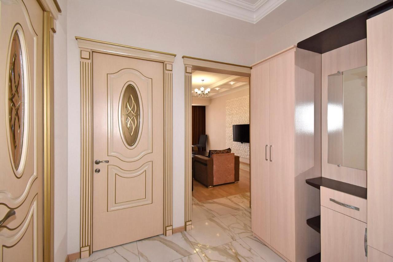 Rent Inn Yerevan On Buzand Street エクステリア 写真
