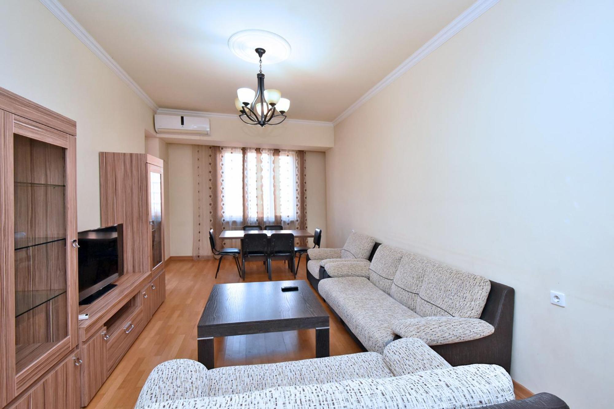 Rent Inn Yerevan On Buzand Street エクステリア 写真