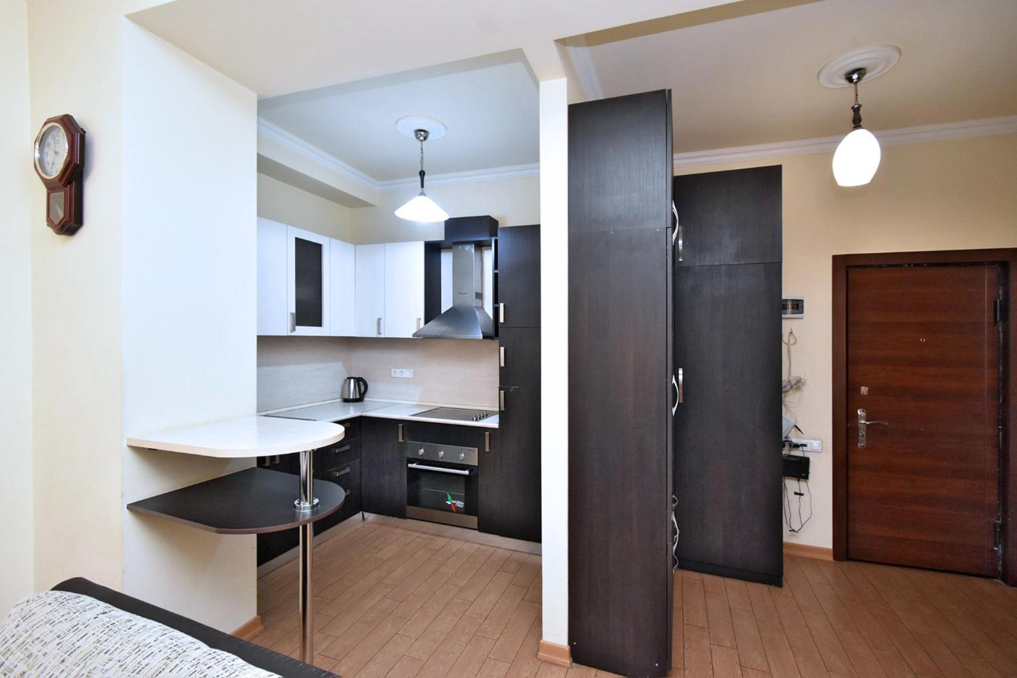 Rent Inn Yerevan On Buzand Street エクステリア 写真