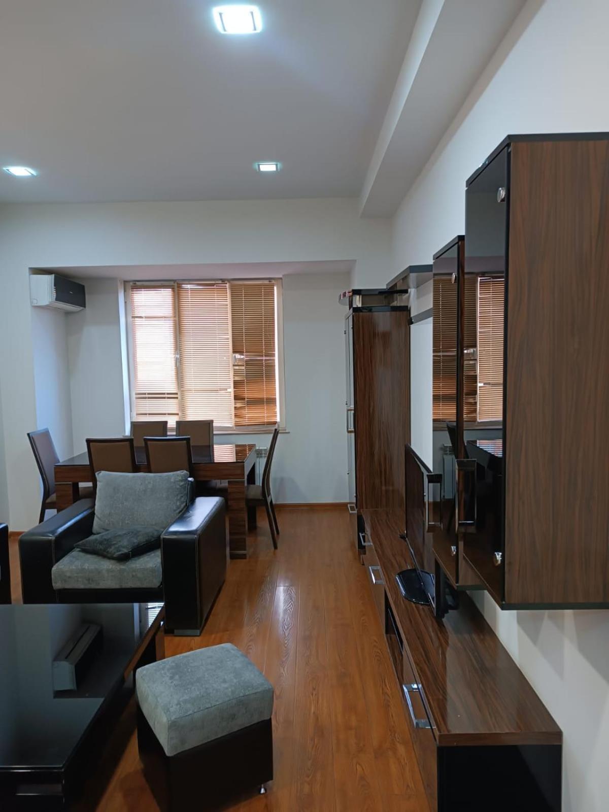 Rent Inn Yerevan On Buzand Street エクステリア 写真